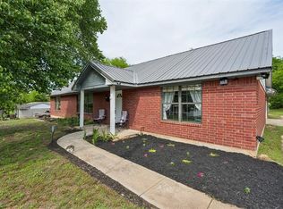 1650 N 1st St, Harrah, OK 73045