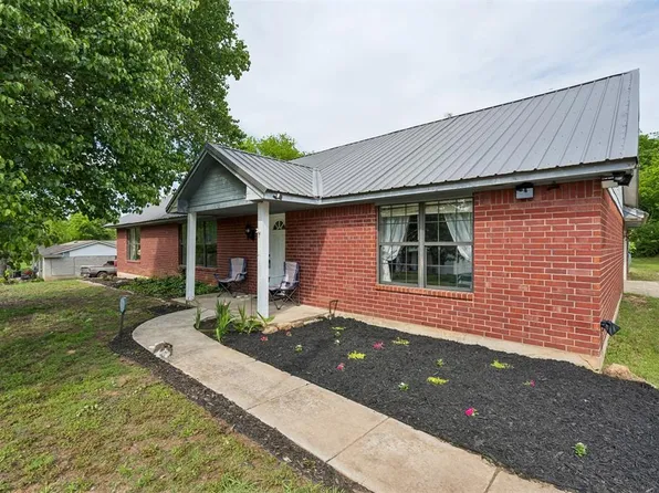 1650 N 1st St, Harrah, OK 73045