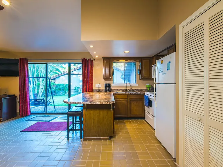 408 Club Villa — Photo 10