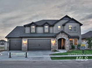 484 E Crest Rdg, Meridian, ID 83642