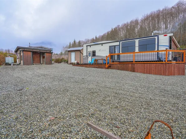 1185 2nd Ave, Ucluelet, BC V9L 3A0