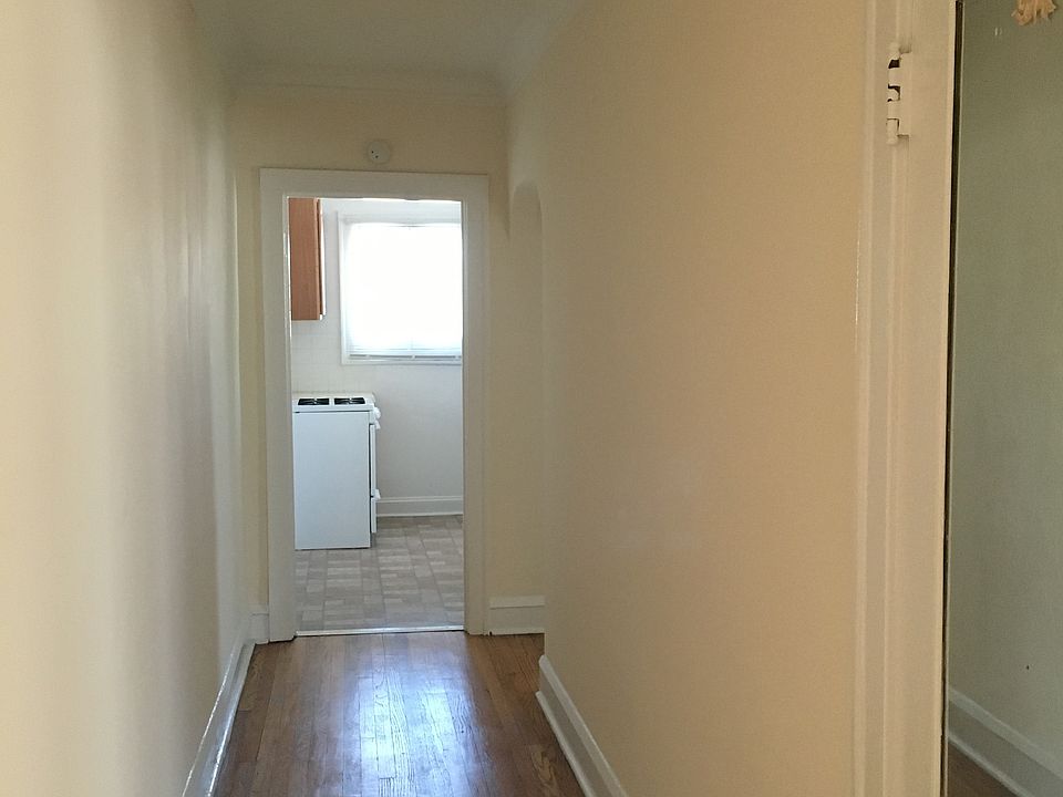 1st image of 5138 N Lockwood Ave #2