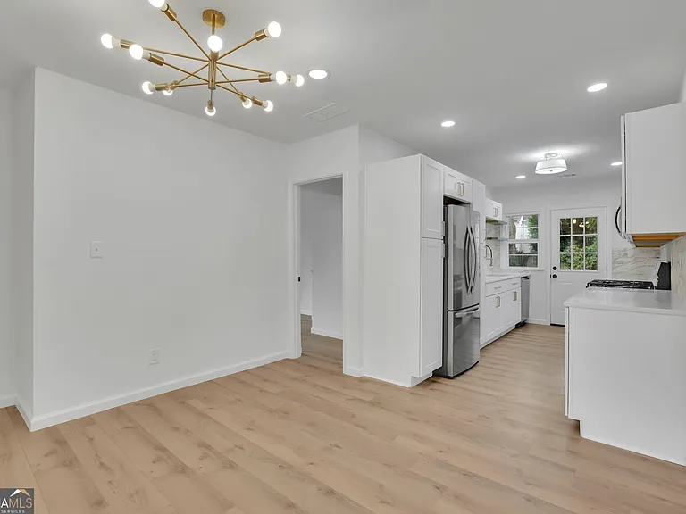 808 S Park Dr SE — Photo 13