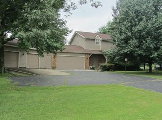 10816 North Rd, West Frankfort, IL 62896