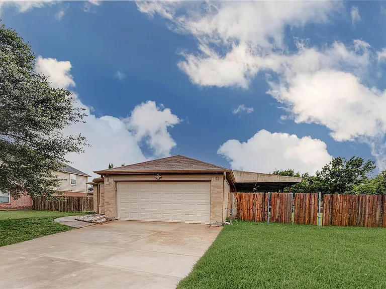 10627 Ince Ln — Photo 1