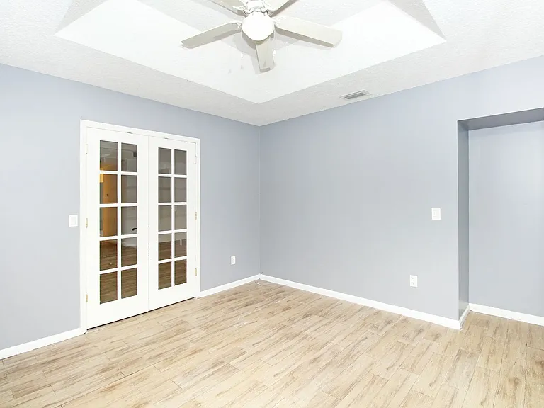 896 Rose Ct — Photo 18
