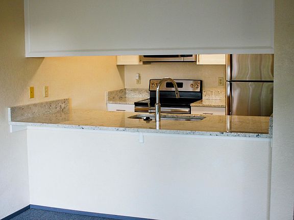 2nd image of 5616 15th Ave NE APT 103