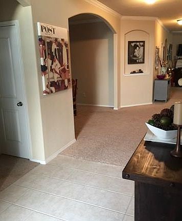 2nd image of 804 Silverthorne Dr