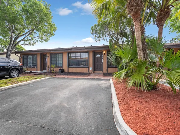 2321 Pine Needle Ct #2321, Hollywood, FL 33026