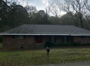 402 E Meadowbrook Dr, Brookhaven, MS 39601