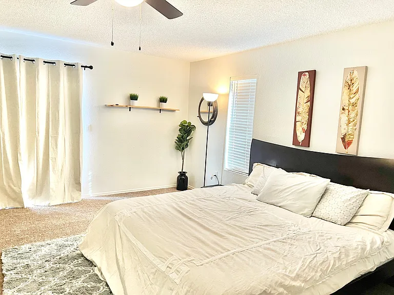 2142 E Woodman Dr — Photo 8