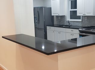 77 Smith St, Irvington, NJ 07111