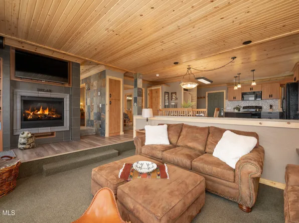 96 MOUNTAINSIDE #B-61, Granby, CO 80446