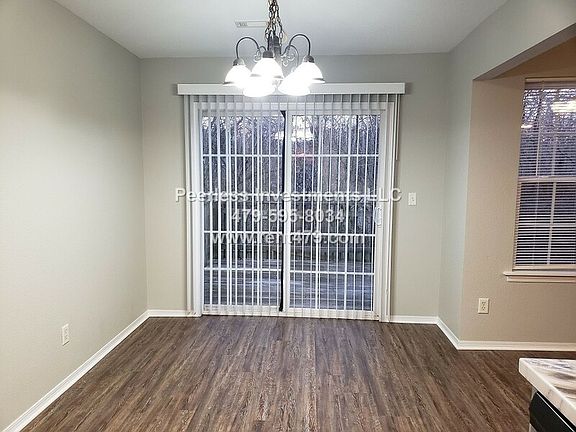 5th image of 46 Olmsted Cir