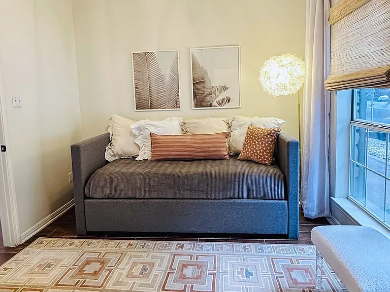 2910 Edgewater Dr — Photo 14