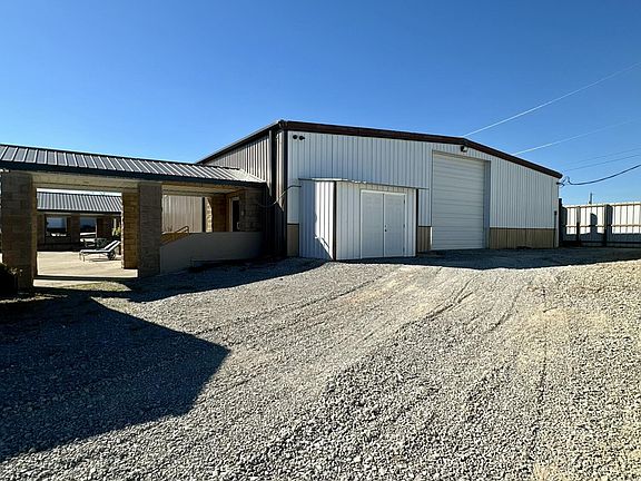 5th image of 90 Eury Ln