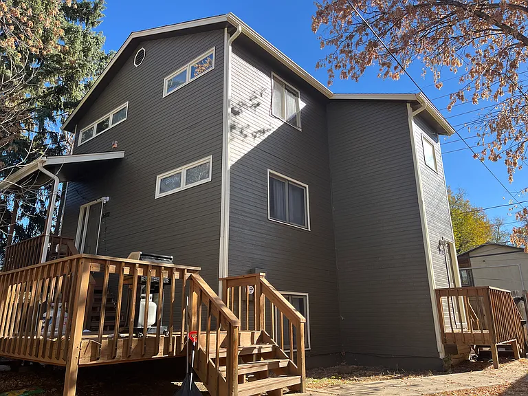 2432 Pine St — Photo 11