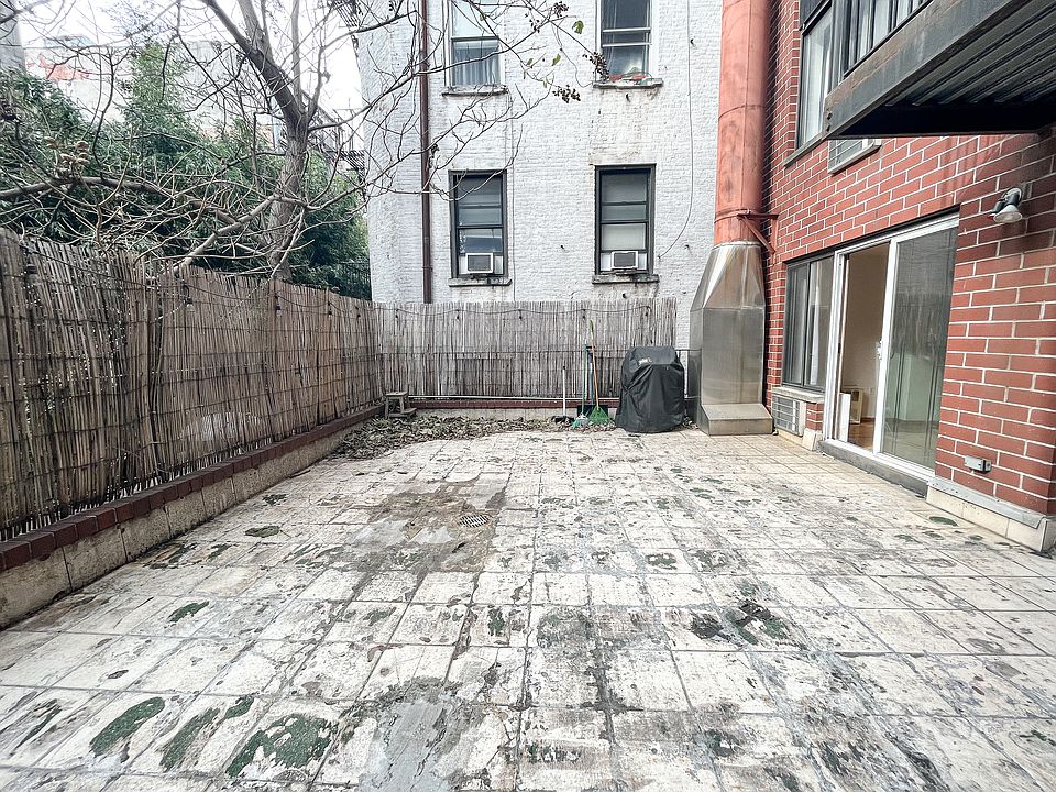 1st image of 212 E 10th St #2F