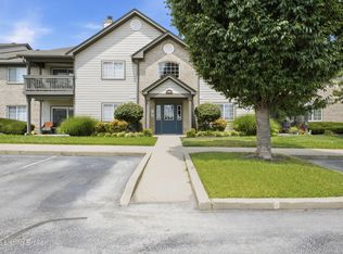 10306 Royce Ct APT 104, Louisville, KY 40241