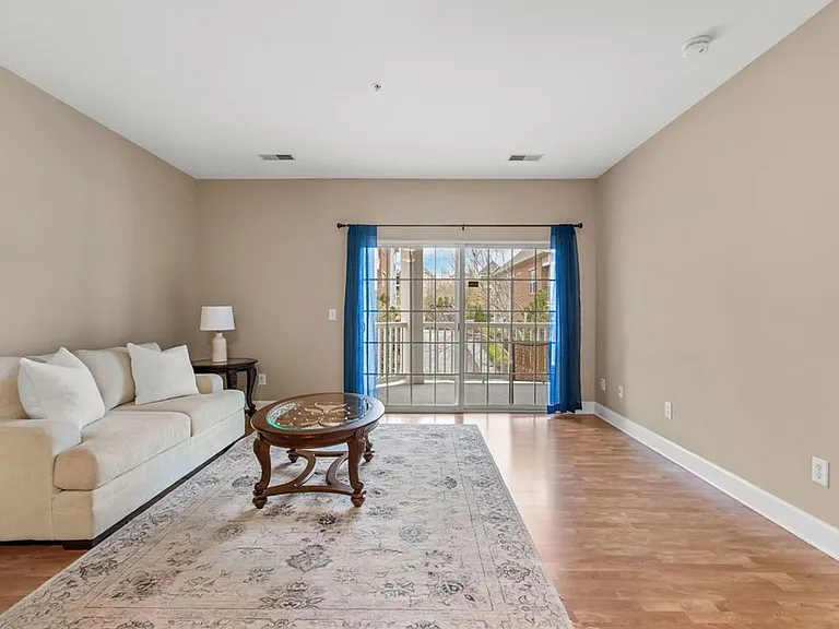 8045 Bienville Dr #5 — Photo 4