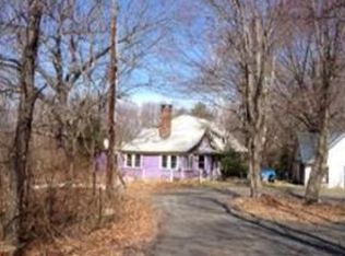 45 Bayberry Hill Rd, Townsend, MA 01474