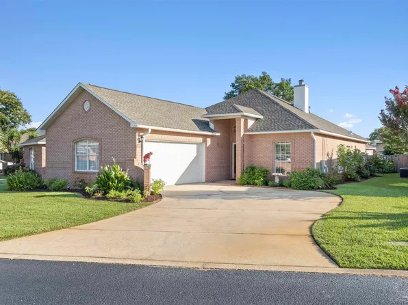4029 Longwood Cir, Gulf Breeze, FL 32563