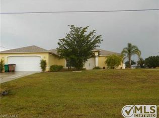 626 NE Juanita Pl, Cape Coral, FL 33909