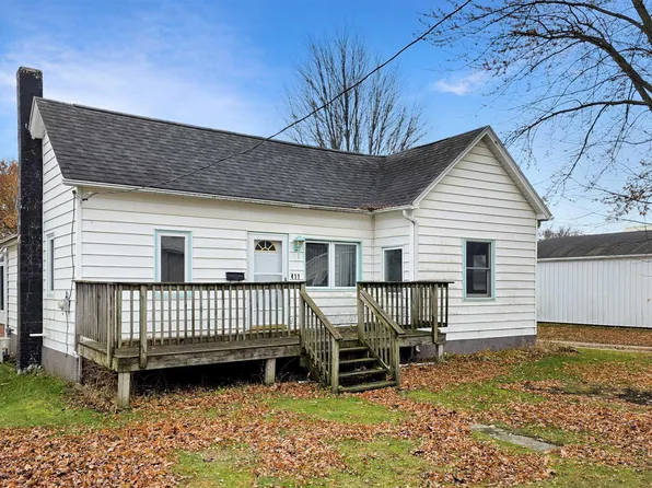 411 3rd St, Stout, IA 50673