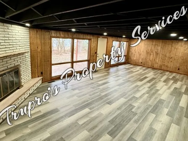 2715 E Shawnee Rd — Photo 58