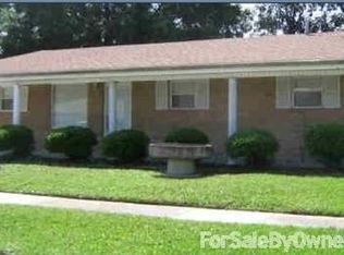 1905 Goldfinch Dr, Saint Bernard, LA 70085