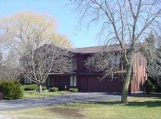 3147 Red Berry Rd, Racine, WI 53406