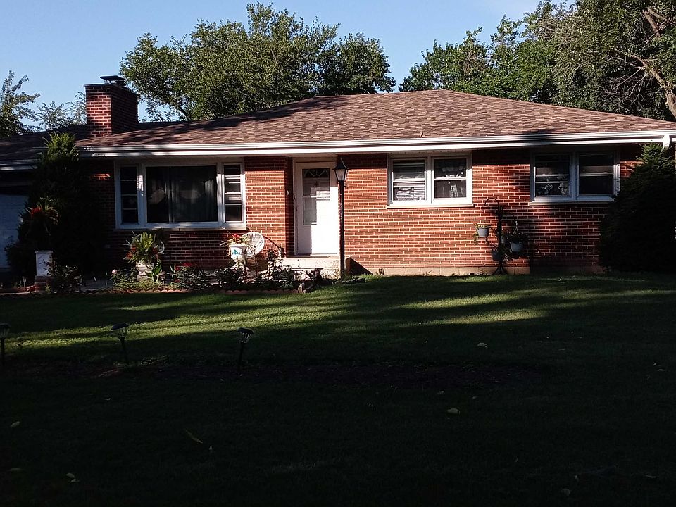1st image of 2443 Plum St