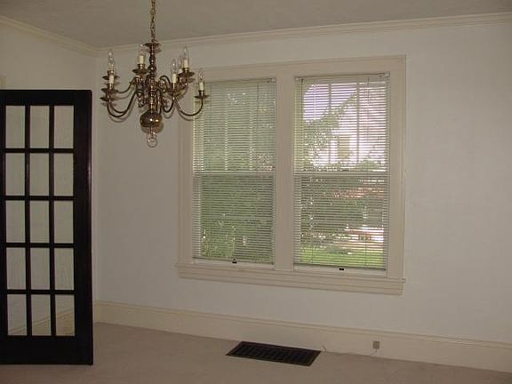 3rd image of 3731 Round Hill Ave NW