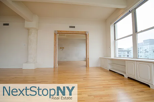 Rented by NextStopNY | media 12