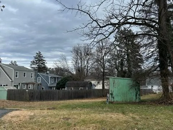 407 Joseph St, Rockville, MD 20850