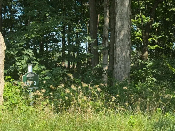 200 Leezy Dr, Pataskala, OH 43062