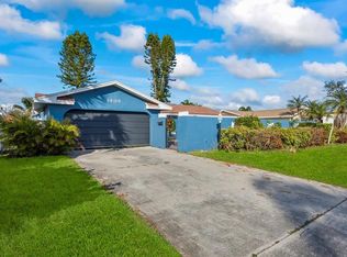 1409 49th Ave NE, Saint Petersburg, FL 33703