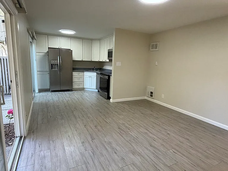 255 S Rengstorff Ave #165 — Photo 7