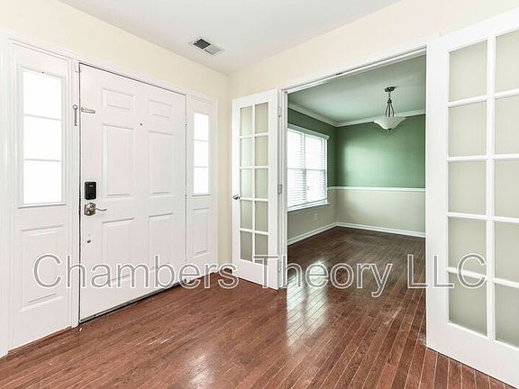 5th image of 10135 Forest Hill Cir