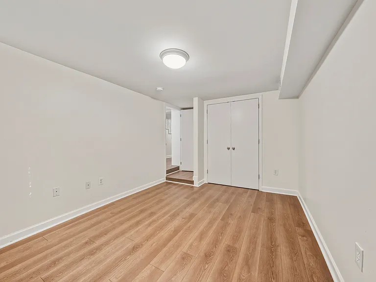 51 Girard St NE — Photo 28