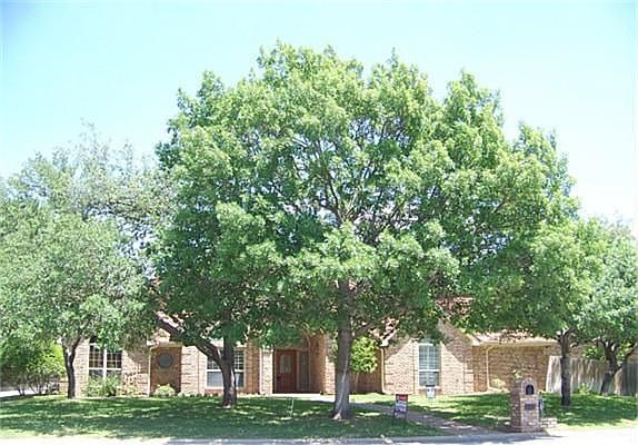 3rd image of 8512 Crosswind Dr