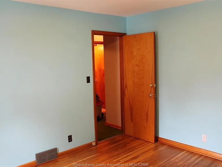 336 Partington Ave — Photo 13