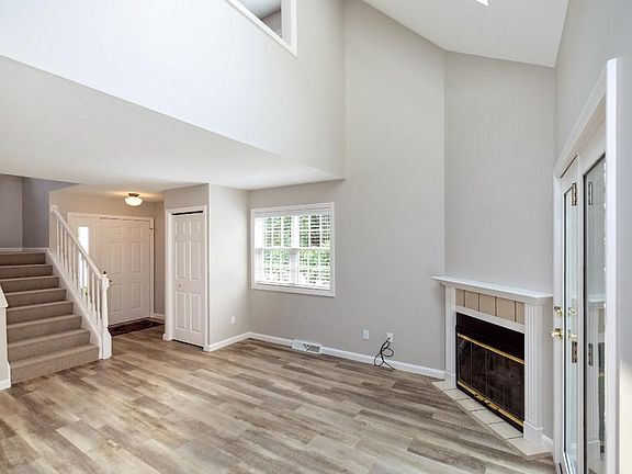 4th image of 5002 N Oakridge Cir