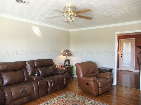 5th image of 1010 Charles St