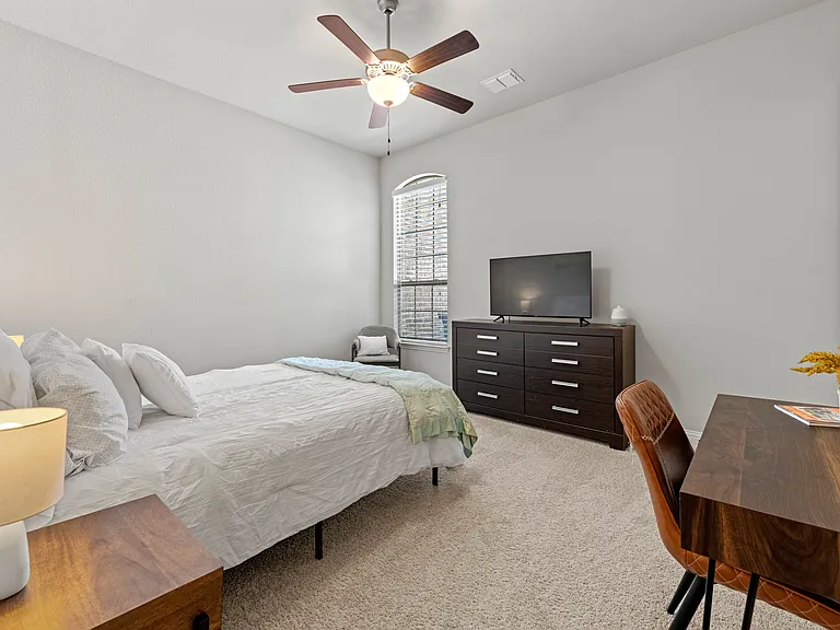 4611 Acacia Pkwy — Photo 13