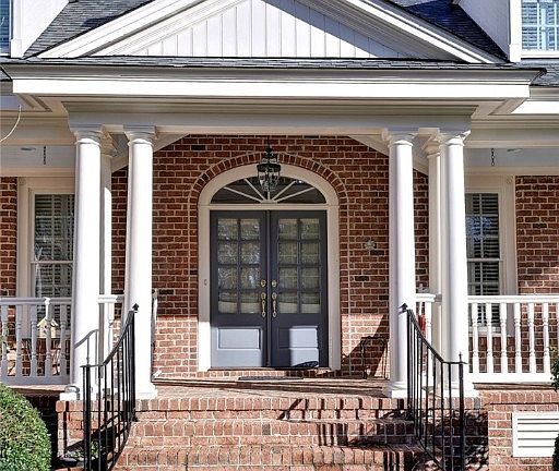 5th image of 1613 River Rdg