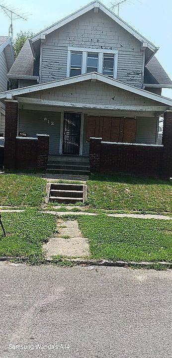 1st image of 412 Spring St