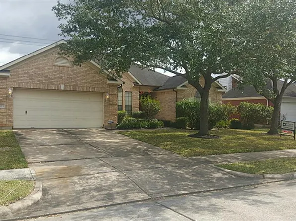 7131 Red Coral Dr, Pasadena, TX 77505