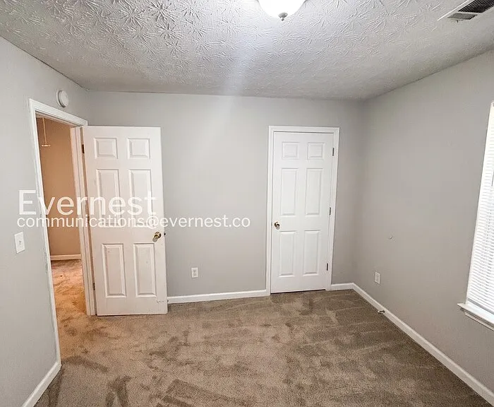 7035 Setters Way — Photo 15