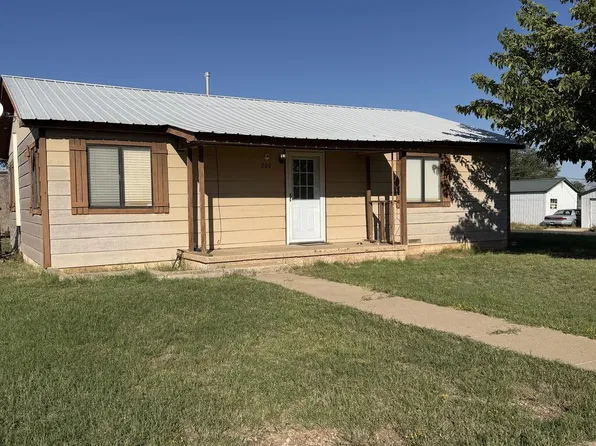 200 SW 12th St, Seminole, TX 79360